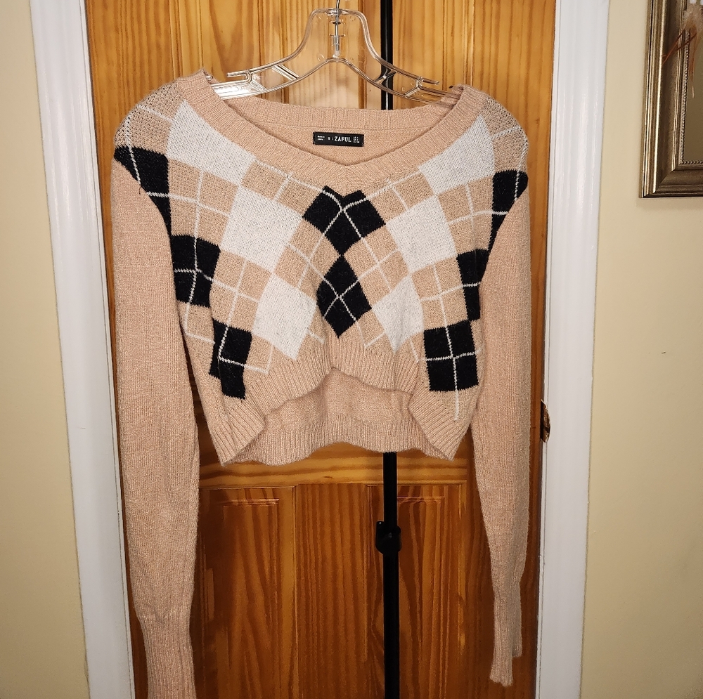 Women's Argyle Sweater - Beige and Black